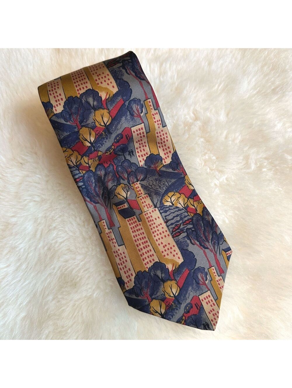 Vtg Barneys New York 100% Silk Tie Cityscape Design Novelty Print Necktie 56x4